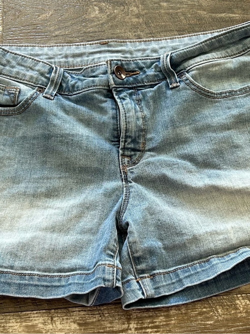 jcpenney Light Wash Denim Women's Jean Shorts
